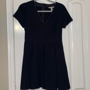 Extremely cute and very flattering black Banana Republic dress!